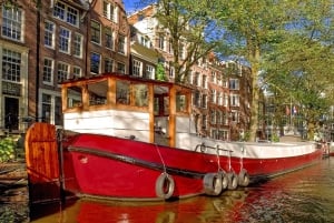 Your Own Amsterdam. Jordaan: The Atmosphere of Old Holland