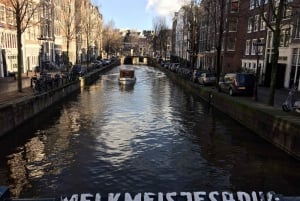 Your Own Amsterdam. Jordaan: The Atmosphere of Old Holland