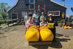 Zaanse Schans: E-bike day trip: Windmills, Cheese and Nature