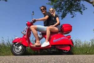 Zaanse Schans: Vindmøller, træsko og ost på elektrisk scooter