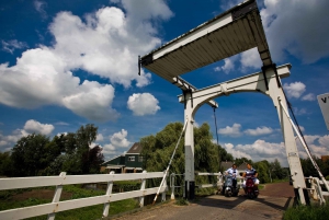 Zaanse Schans: Vindmøller, træsko og ost på elektrisk scooter