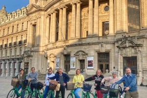 Tours en bicicleta por Amberes: lo más destacado y mucho más
