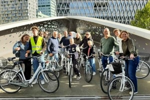 アントワープ：市内のハイライトガイド付き自転車ツアー