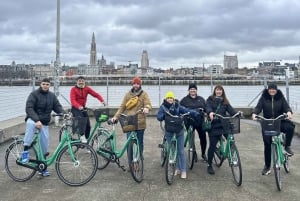 Tours en bicicleta por Amberes: lo más destacado y mucho más