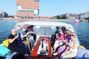 アントワープ：プライベート食前酒ボートライド