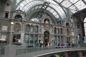 Antwerpia: Wycieczka piesza z Steen do Dworca Centralnego