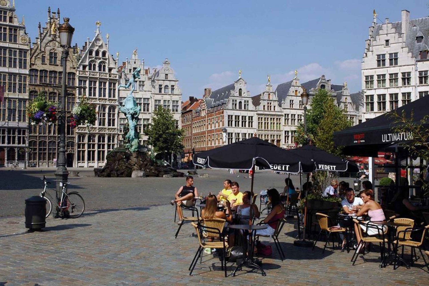 Von Brüssel aus: Tagestour nach Antwerpen mit Ticket für Hin- und Rückfahrt