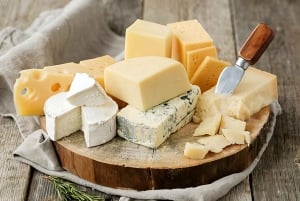 34 Local Argentinian Foods and Drinks Tasting in Mendoza