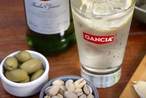 34 Local Argentinian Foods and Drinks Tasting in Mendoza