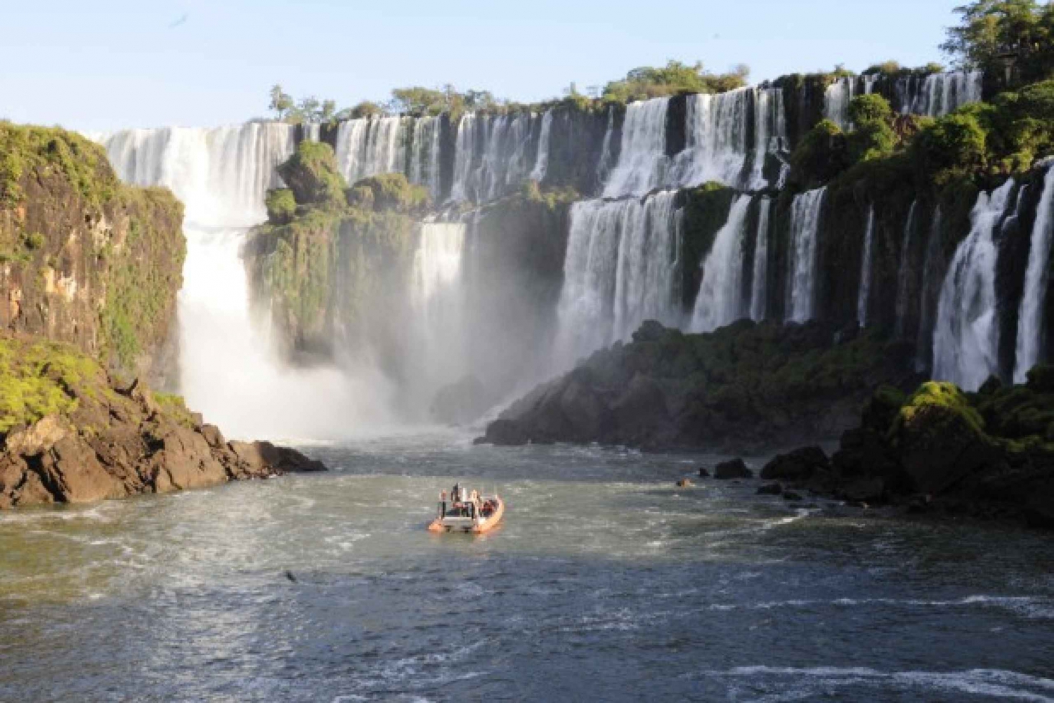 Argentina: Full-Day Iguazu Falls and Great Adventure Tour