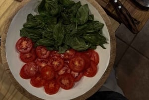 Asado Argentino num terraço privado. Hora do pôr do sol.