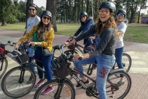 BA: Tour en bicicleta de día completo, gastronomía y cultura, máximo 6 personas.