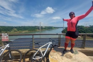 Passeio de bicicleta Experimente 3 países em um dia