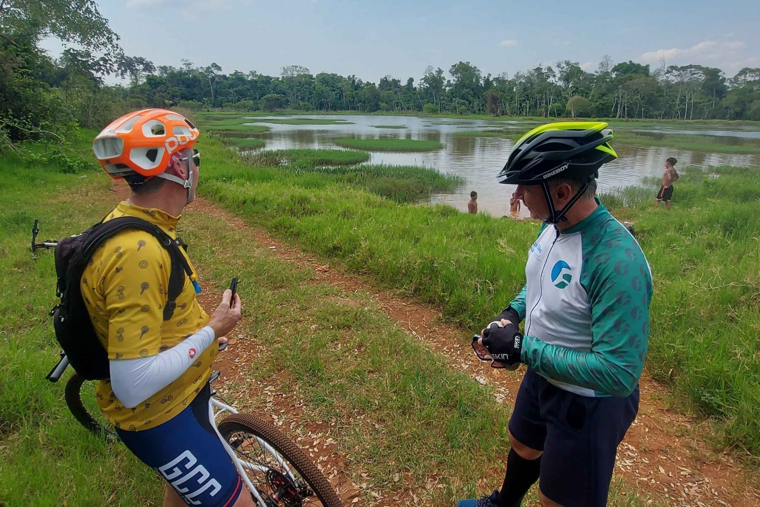 Tour en bicicleta por 3 países en un día (día completo)