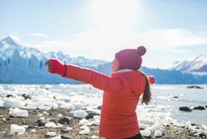 Blue Safari: The Perito Moreno Glacier in your hands.