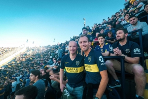 Buenos Aires: Besuch eines Boca Juniors-Spiels mit Transport und Einheimischen