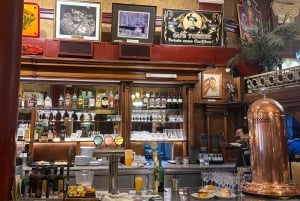 Buenos Aires: Breakfast at Café Tortoni with Stories