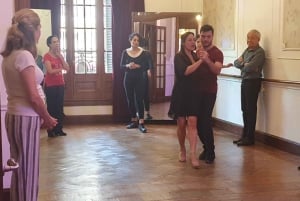 Buenos Aires: Group tango class with mate and snacks
