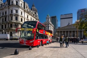 Buenos Aires: Hop-on hop-off -bussi, ilmaiset kävelykierrokset ja vammaiset henkilöt