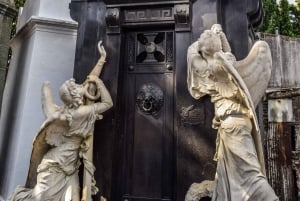 Buenos Aires: La Recoleta Cemetery Guided Tour in English