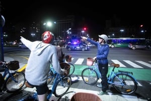Buenos Aires: Private Nighttime Bike Tour on Bamboobikes