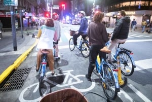 Buenos Aires: Private Nighttime Bike Tour on Bamboobikes