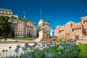 Buenos Aires Old Town Walking Tour with Cruise Tickets