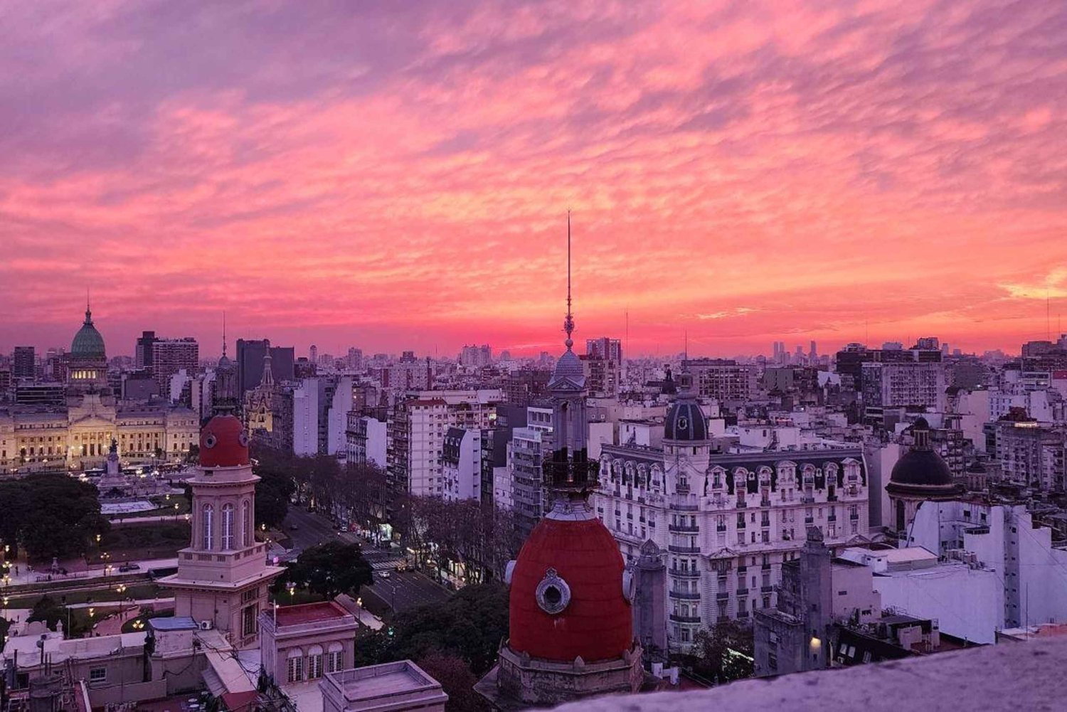 Buenos Aires: tapas en drankjes op het dakterras van Palacio Barolo