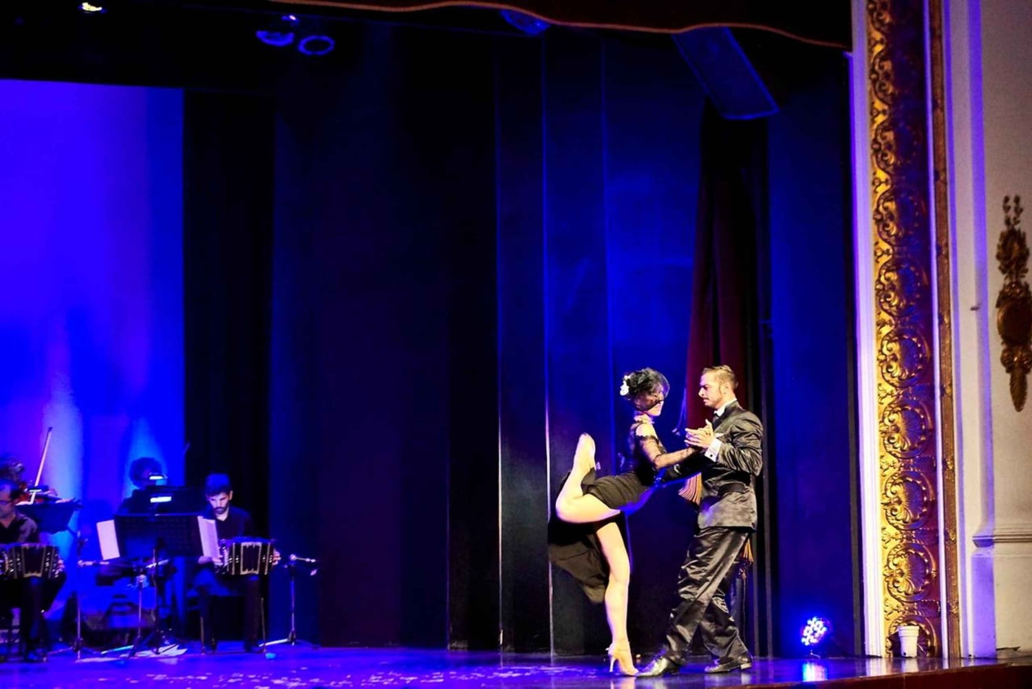 Buenos Aires: Piazzolla-tangouppvisning med biljett med köföreträde