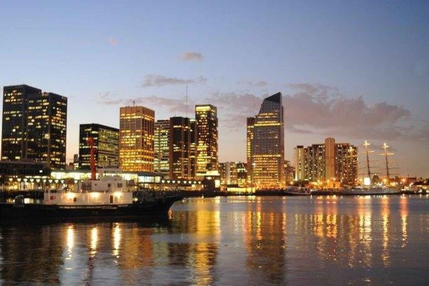 Buenos Aires: rejs wycieczkowy po Puerto Madero z otwartym barem