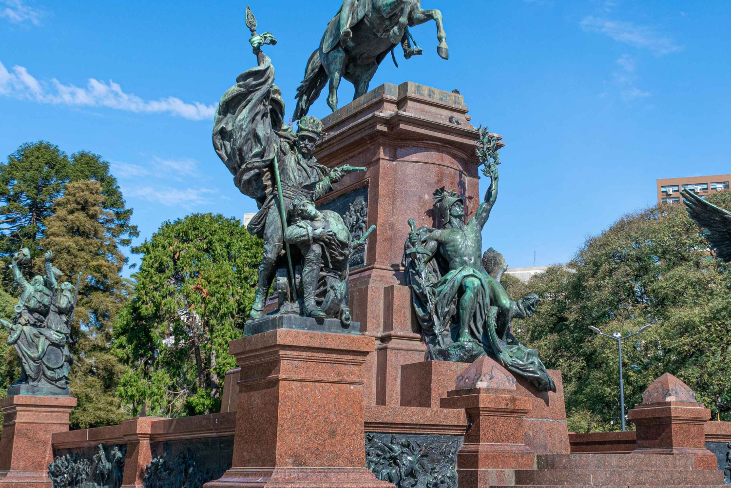 Буэнос-Айрес: пешеходная экскурсия по Реколета и Ретиро