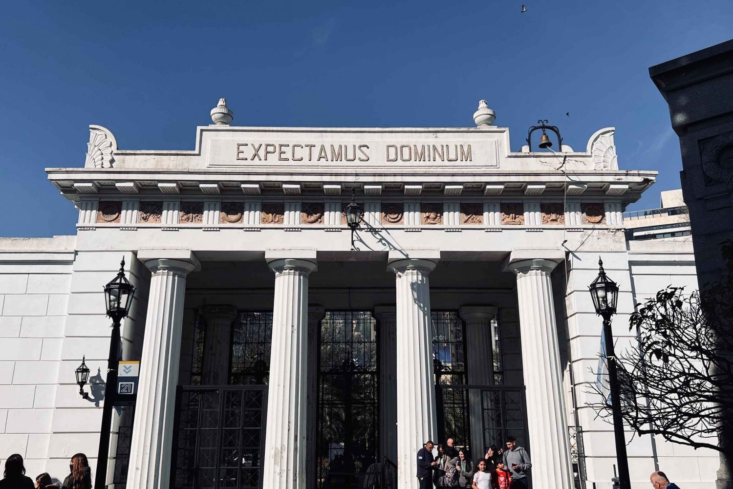 Buenos Aires: Recoleta Cemetery Guided Tour For Small Groups