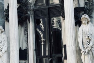 Buenos Aires: Visita guiada al Cementerio de la Recoleta para grupos reducidos