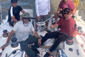 Buenos Aires: Sailboat ride, special city view, and food on board