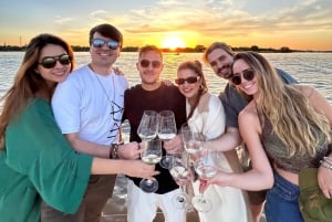 Paseo en velero por Buenos Aires al atardecer