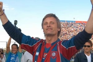 Buenos Aires: Día de Partido de San Lorenzo, tour y comida en bar de fútbol