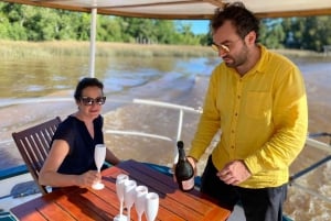 Buenos Aires: Tigre Delta Boat Tour with BBQ & Wine