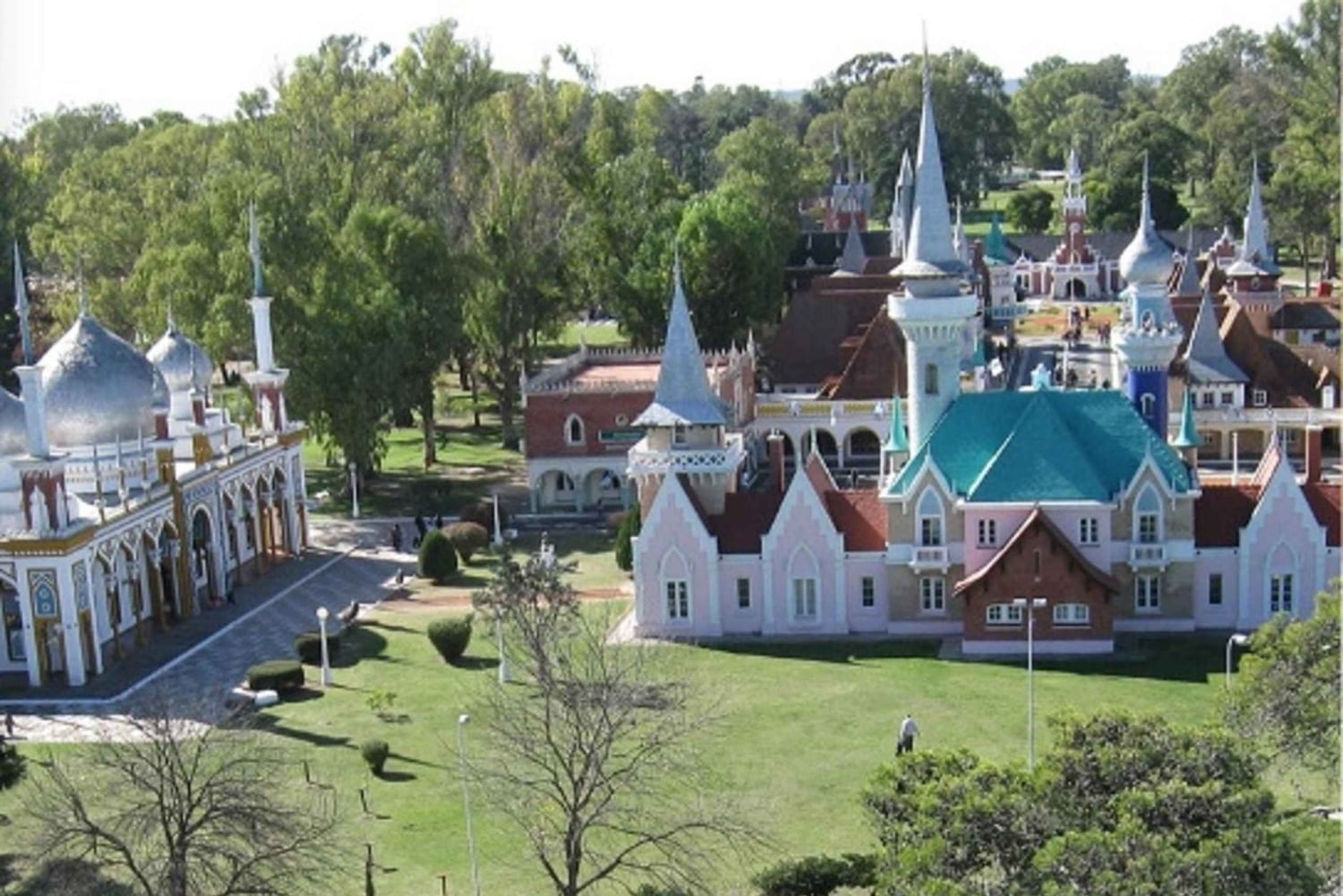 Буэнос-Айрес: поездка в аргентинский Диснейленд на микроавтобусе