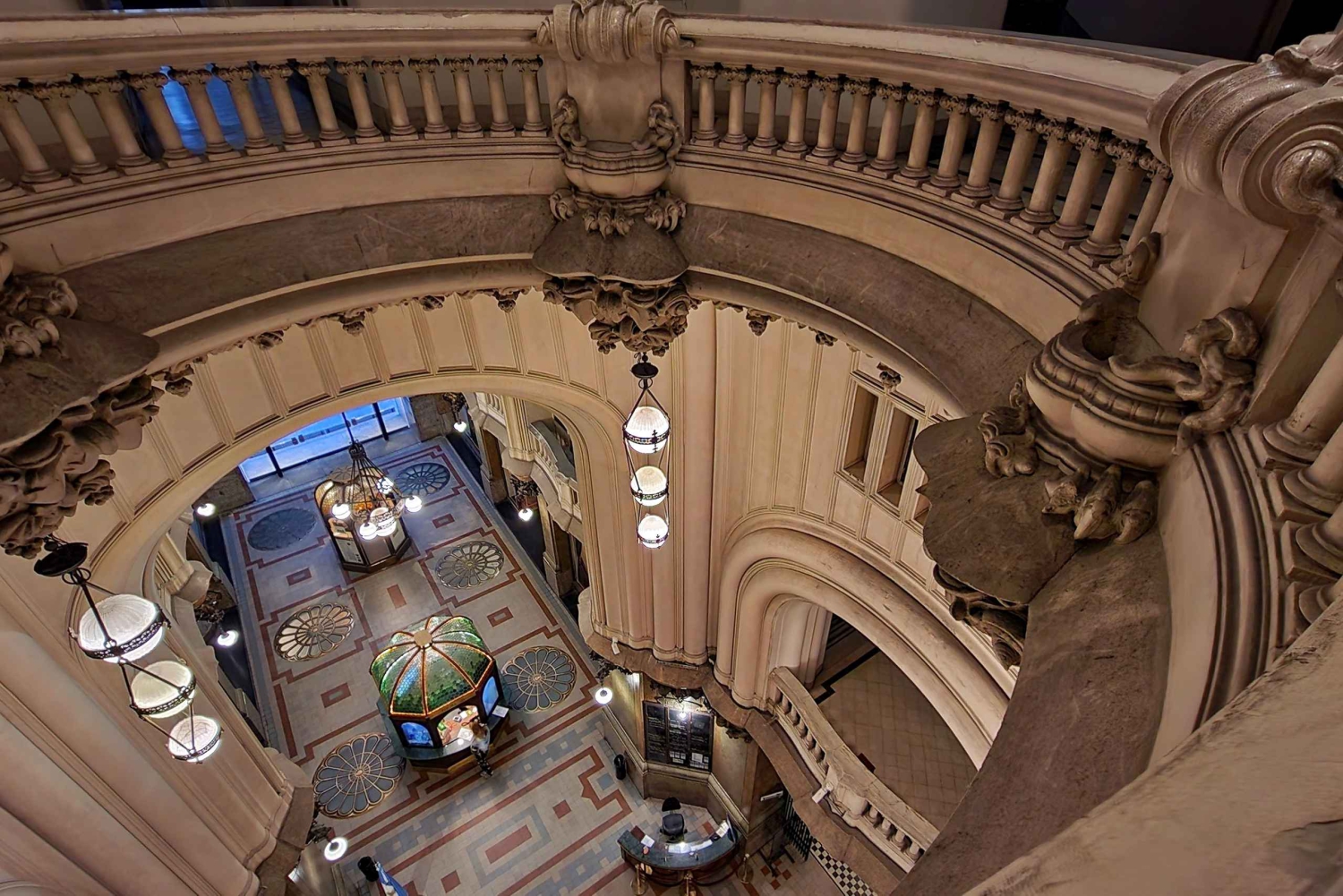 Buenos Aires: Besuch des Gebäudes und Tapas auf der Dachterrasse des Palacio Barolo