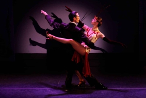 Café de los Angelitos med valfri middag + gratis drinkar