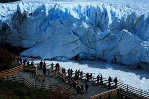 Calafate: Kajak door Perito Moreno en wandelpaden tour