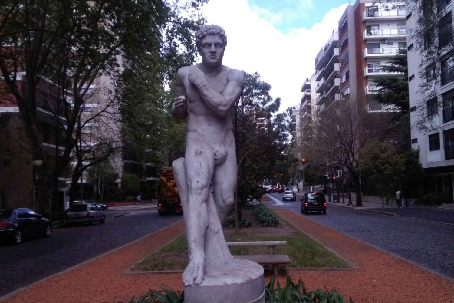 CEMITÉRIO DE CHACARITA + PARQUE CHAS (LABIRINTO)