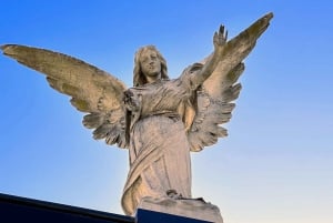 City of Angels: Walking Tour Recoleta - Skip the line