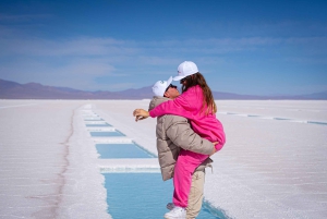 Montañas de colores y sal infinita: Excursión Salinas + Purmamarca