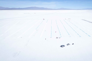 Montañas de colores y sal infinita: Excursión Salinas + Purmamarca