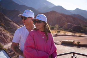 Montañas de colores y sal infinita: Excursión Salinas + Purmamarca