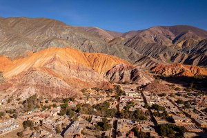 Montañas de colores y sal infinita: Excursión Salinas + Purmamarca