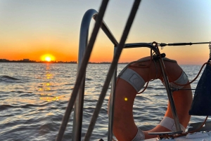 Kom och se solnedgången i Buenos Aires på världens bredaste flod.