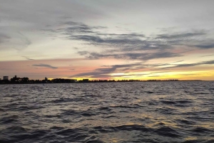 Kom och se solnedgången i Buenos Aires på världens bredaste flod.