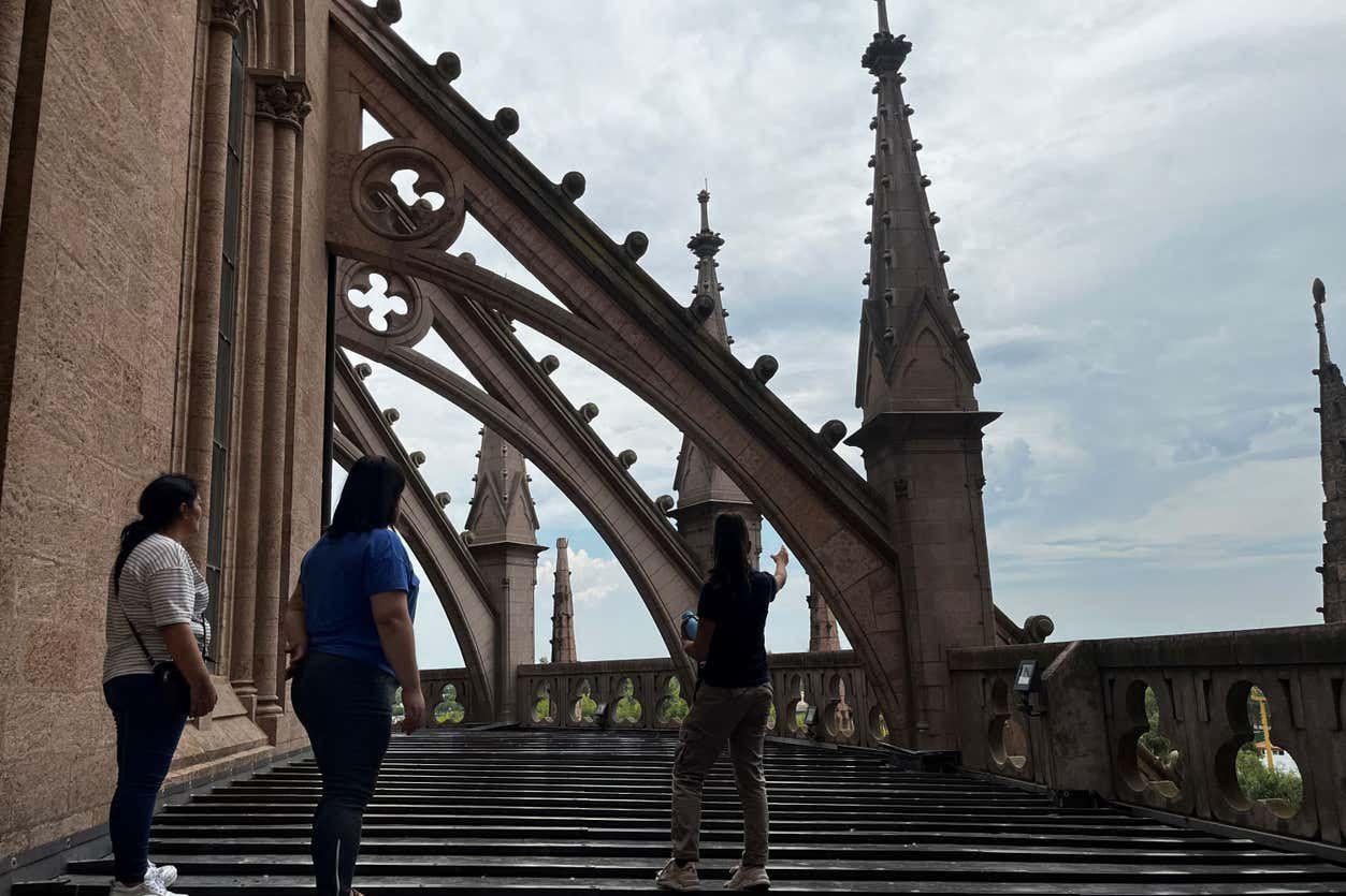 Day Trip to Basilica of Luján